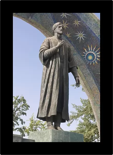 Statue of Ismail Samani, Dushanbe, Tajikistan, Central Asia