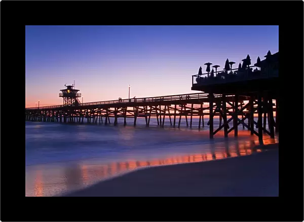 Municipal Pier at sunset, San Clemente, Orange County, Southern California