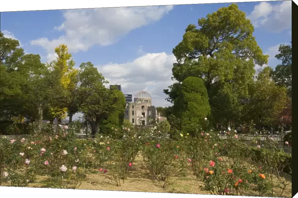 A-Bomb dome and Peace Park, Hiroshima, Western Honshu (Chugoku), Japan, Asia