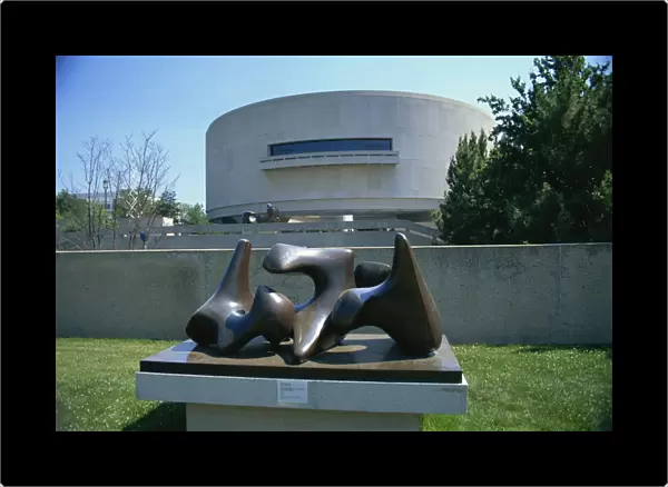 Henry Moore sculpture and Hirshhorn Museum, Washington D. C. United States of America
