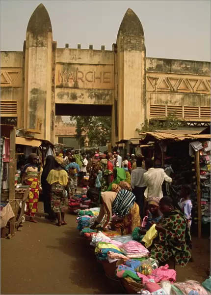 Main entrance, Bobo-Dioulasso market, Burkina Faso, West Africa, Africa