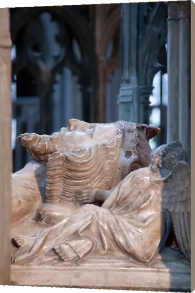 Close-up of effigy on tomb of King Edward II, died 1327, Gloucester Cathedral