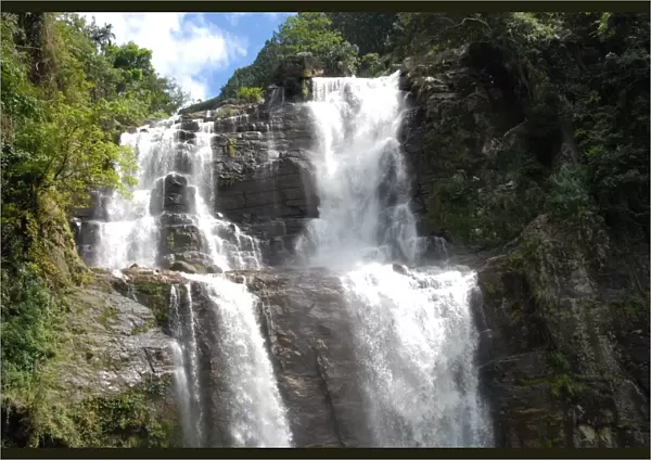 Ramboda Falls, Nuwara Eliya, Hill Country, Sri Lanka, Asia
