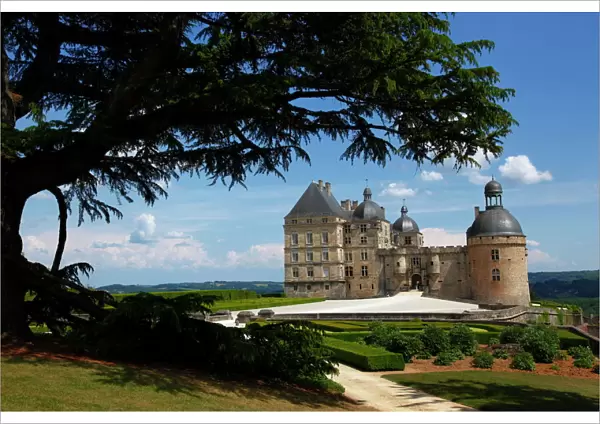 Chateau de Hautefort, Dordogne Valley, Aquitaine, France, Europe