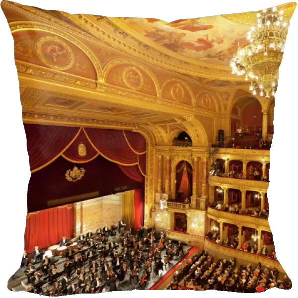 State Opera House (Magyar Allami Operahaz) with Budapest Philharmonic Orchestra, Budapest, Central Hungary, Hungary, Europe