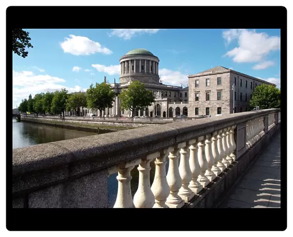 Four Courts and River Liffey, Dublin, Republic of Ireland, Europe