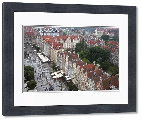 Aerial view of colourful building facades on Long Market (Dlugi Targ), Gdansk, Pomerania, Poland, Europe