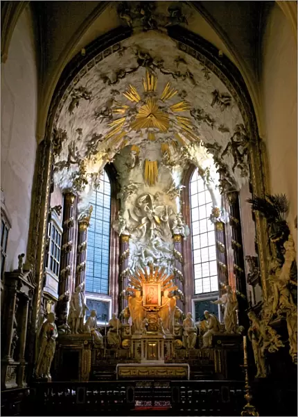 St. Michaels Church crypt and altar, Vienna, Austria, Europe