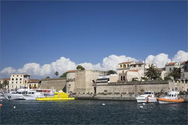 Port and town wall, Alghero, Province Sassari, Sardinia, Italy, Mediterranean, Europe