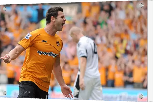 Matt Jarvis Scores the Decisive Goal: Wolverhampton Wanderers Take a 2-0 Lead over Fulham in the Barclays Premier League