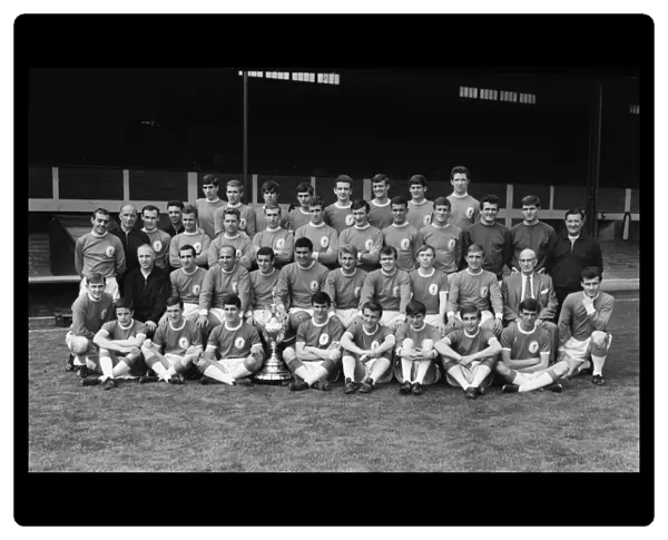 1964 Liverpool Full Squad Team Group - Division One Champions