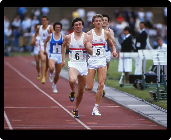 Tom McKean and Steve Cram run at Gateshead in 1985