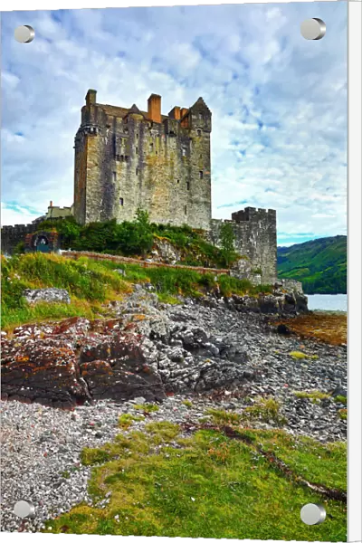 Eilean Donan Castle on Loch Duich, Kyle of Lochalsh, Scottish Highlands, Scotland