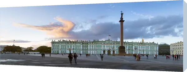 Russia, Saint Petersburg, Palace Square, Alexander Column and the Hermitage, Winter