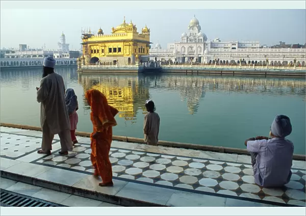 Sikh pilgrims by Amrit Sarovar