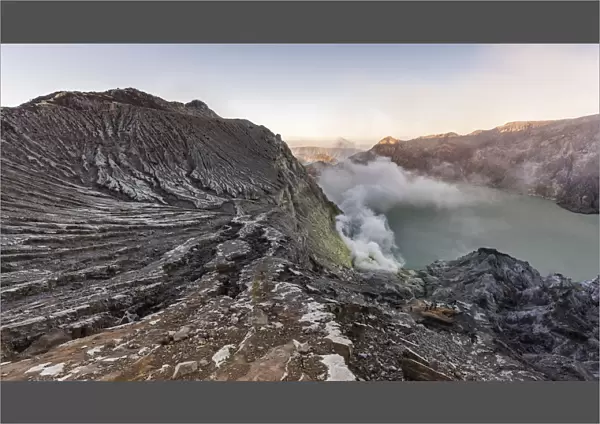 Ijen crater, eastern Giava, Indonesia, Asia