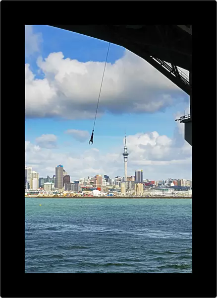 Bungee jumping from Harbor Bridge, Auckland, New Zealand