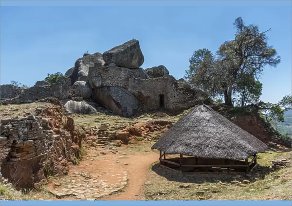 Africa, Zimbabwe, Maswingo. The hillsite fortress of Great Zimbabwe