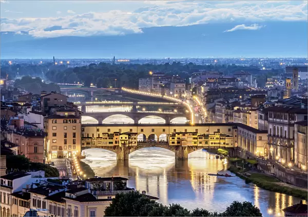 Ponte Vecchio and Arno River at dusk, Florence, Tuscany, Italy