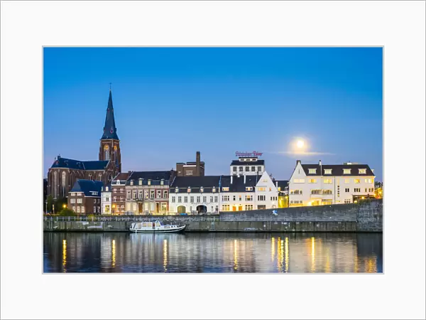 Wyck neighborhood on the Ms River at night, Mstricht, Limburg, Netherlands