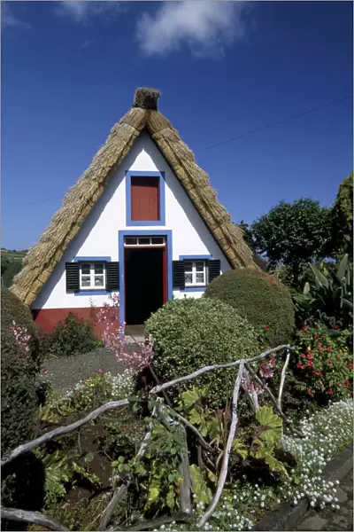 Casas de Colmo, Santana, Madeira