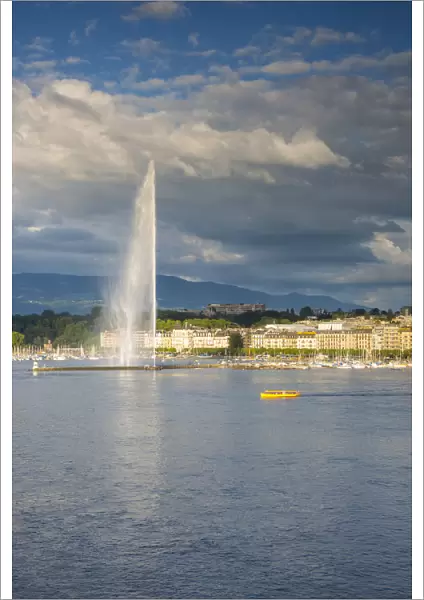 Jet d eau on Lake Geneva, Geneva, Switzerland