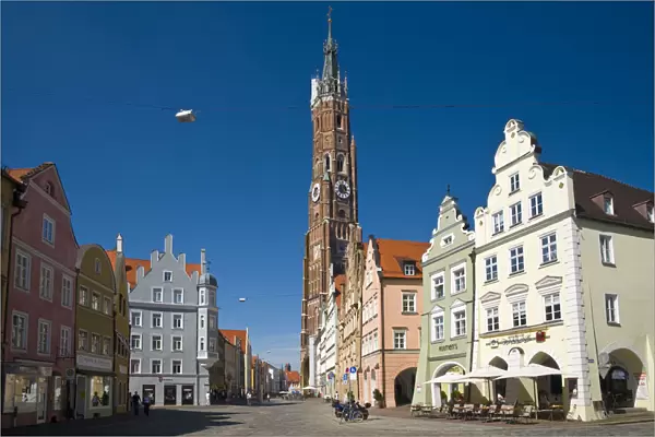 Germany, Bavaria (Bayern), Landshut, Altstadt and Martinskirche