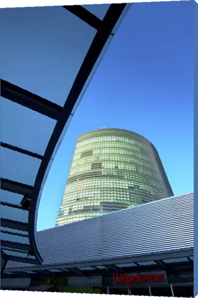 San Salvador, El Salvador, Torre Futura Building, Plaza Futura, Restaurants, Offices
