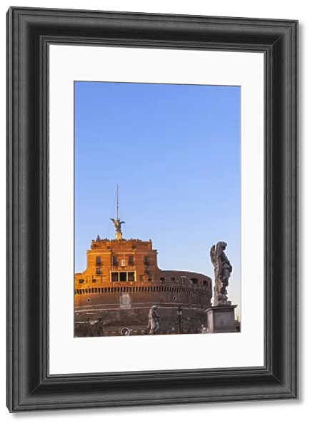 Italy, Lazio, Rome, Castle St. Angelo and statues on St. Angelo bridge