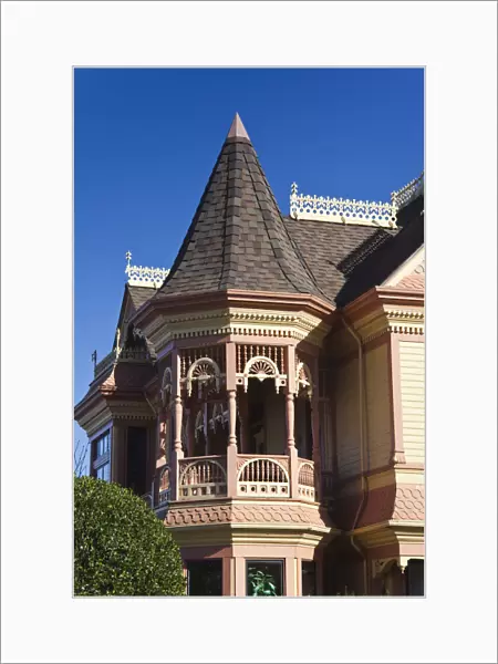 USA, California, Northern California, North Coast, Ferndale, 1898 Gingerbread Mansion