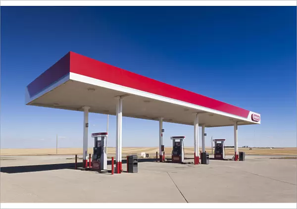 USA, South Dakota, Selby, gas station