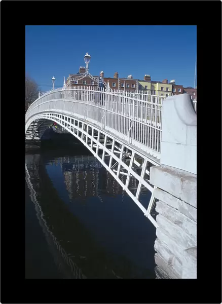 20057277. IRELAND Dublin View along Halfpenny Bridge over the River Liffey