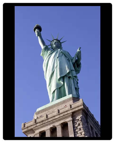 20052599. USA New York State New York City Statue of Liberty