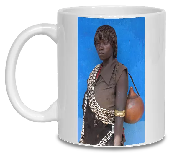20086104. ETHIOPIA Lower Omo Valley Key Afir Banna woman at weekly market