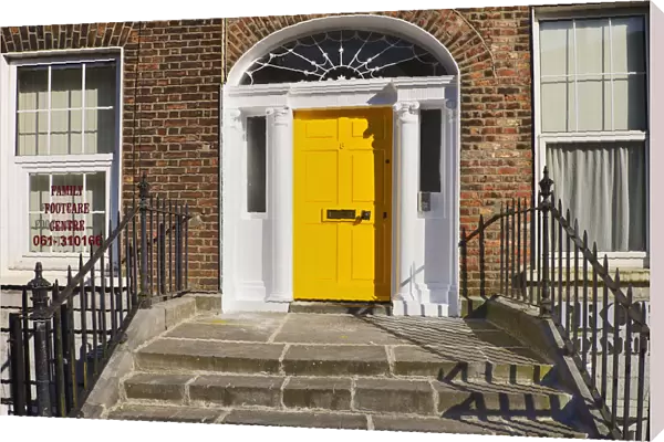 Ireland, County Limerick, Limerick City, Georgian Limerick, Colourful doorway