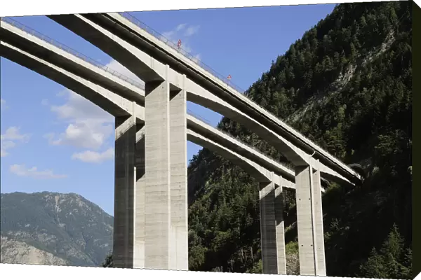 Italy, Valle d Aosta, A5 motorway bridge spanning valley