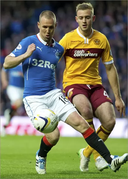 Rangers vs Motherwell: Kenny Miller vs Louis Laing - Intense Rivalry at the Play-Off Final First Leg, Ibrox Stadium (2003)