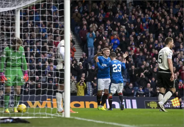 Controversial Goal: Waghorn Scores Against Inverness Caledonian Thistle in Ladbrokes Premiership