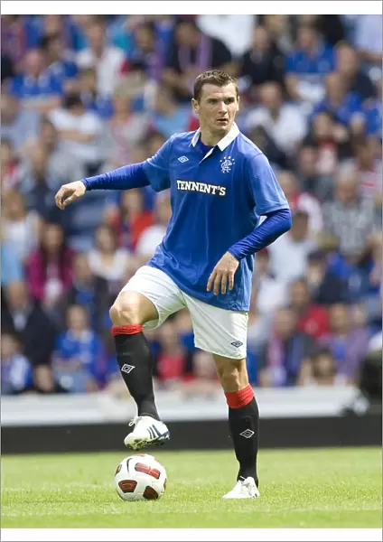 Lee McCulloch Scores the Thrilling Winner for Rangers against Newcastle United (2-1) at Ibrox