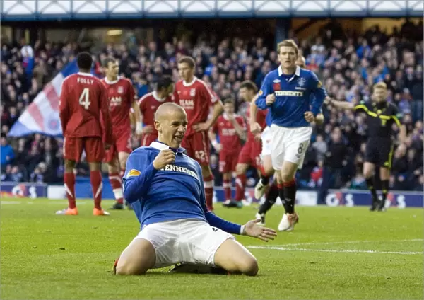 Thrilling Moment: Vladimir Weiss's Goal Celebration - Rangers 2-0 Aberdeen, Clydesdale Bank Scottish Premier League