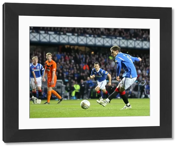 Nikica Jelavic Scores His Second Penalty: Rangers 3-1 Dundee United in Scottish Premier League