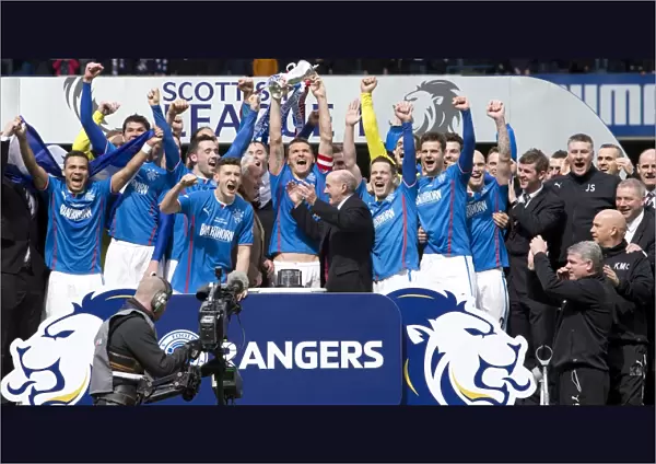 Rangers Football Club: League One Champions - Celebrating Victory with Captain Lee McCulloch and Team at Ibrox Stadium