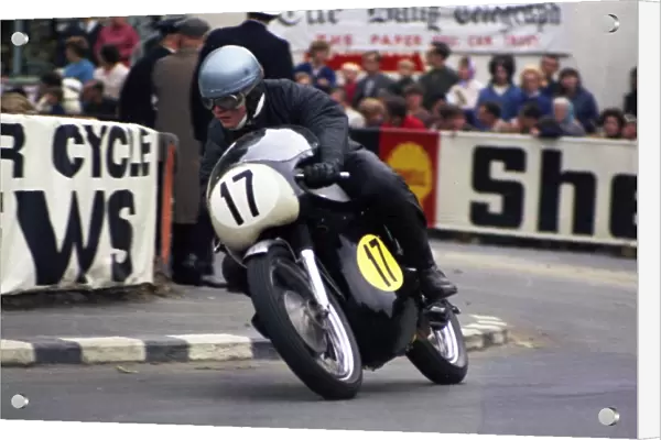Dave Pearce (Petty Norton) 1968 Senior Manx Grand Prix