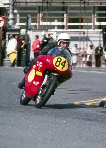 Alan Ainge (Norton) 1973 Senior Manx Grand Prix