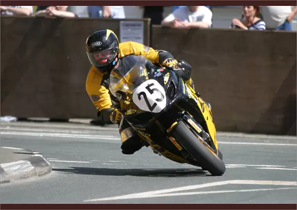 Ian Pattinson (Suzuki) 2006 Superbike TT