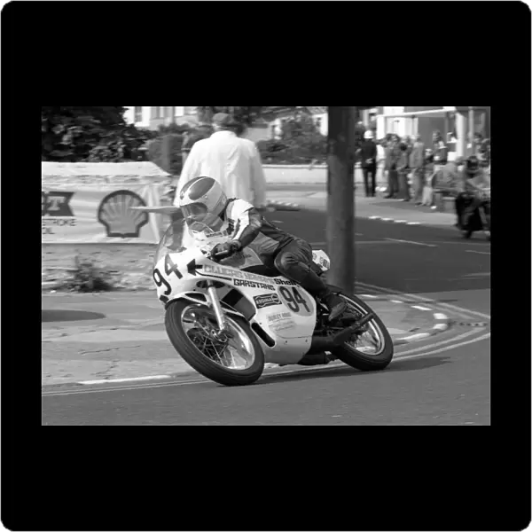 Roger Wilson (Clucas Yamaha) 1977 Senior Manx Grand Prix