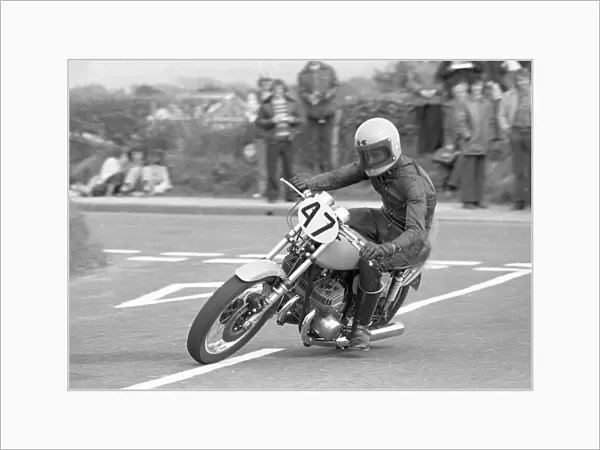 Steve Graves (Kawasaki) 1975 Jurby Road