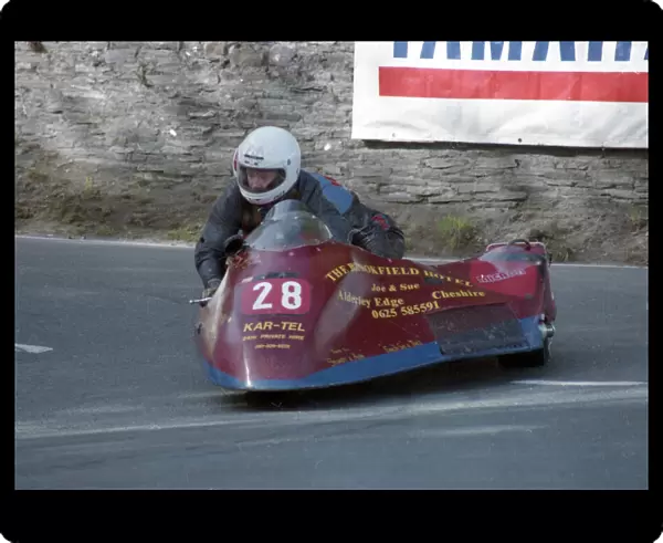 Gerry Flynn & Ian Hayter (Ireson Kawasaki) 1993 Sidecar TT