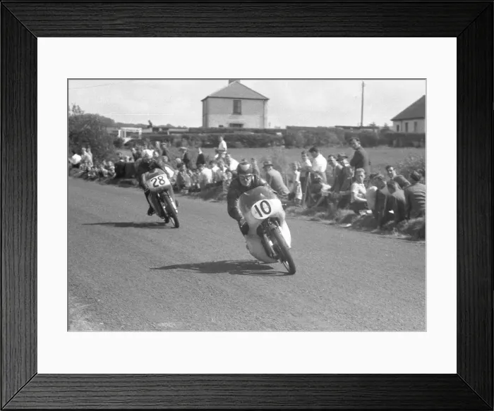 Framed Print : 1959 Lightweight Ulster Grand Prix Print - Norton and MV
