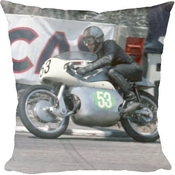 Trevor Burgess (Greeves) 1967 Lightweight TT